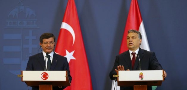 Davutoğlu’ndan Suriye hükümetine yanıt