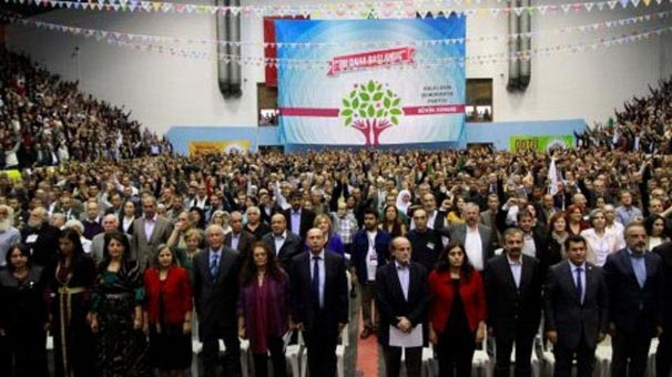 HDP listesine son şeklini verdi