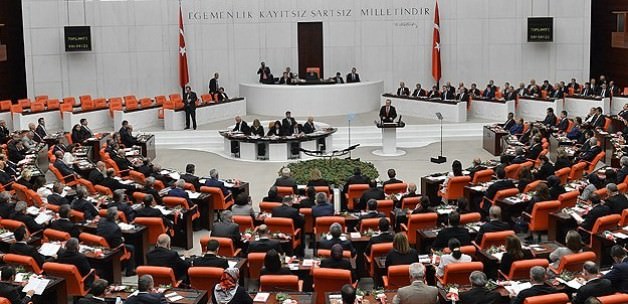 Partilerin kadın vekil adayları: Kaçı seçilebilir?